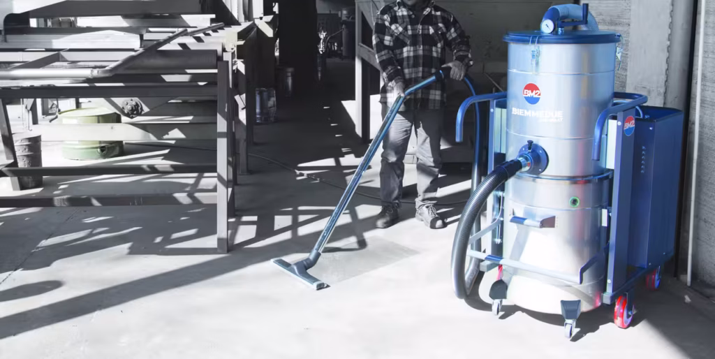 Aspiratori industriali TCX e TCXV BM2 con filtro a cartuccia per polveri e trucioli, disponibili da Arcomat FM2