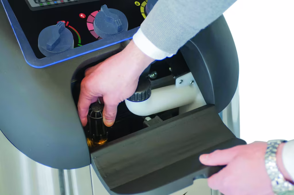 Idropulitrice acqua calda professionale STX 2 BM2 con caldaia integrata per pulizia industriale intensiva FM2