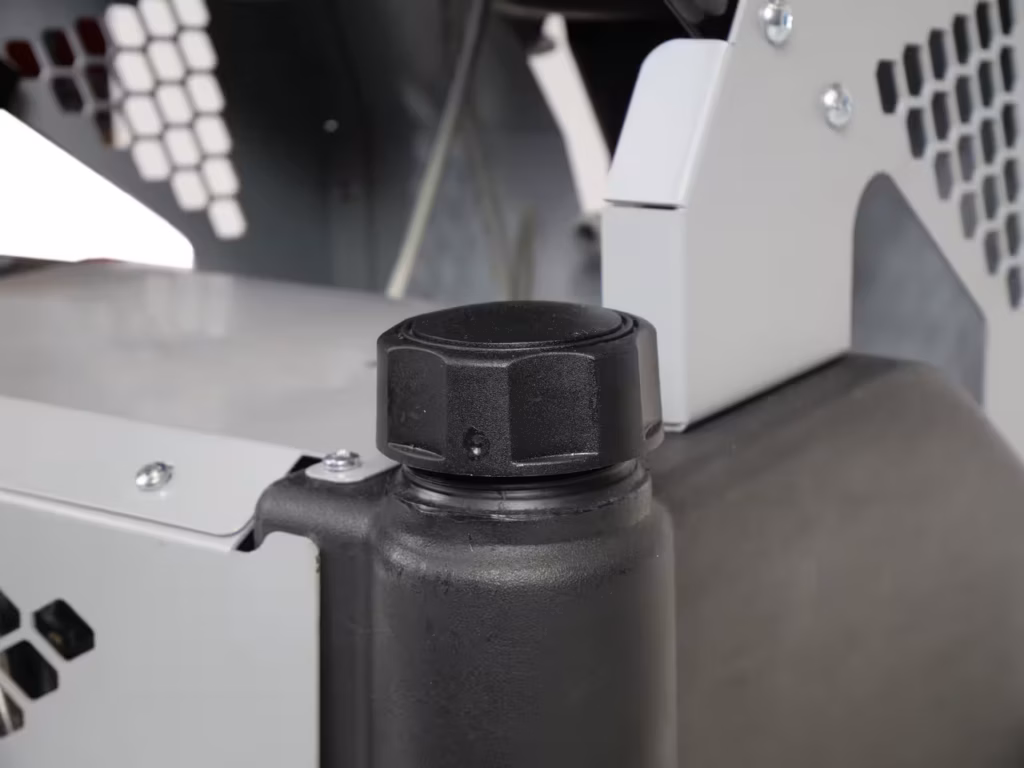 Nebulizzatore portatile multifunzione BM2 Arcomat vista dettaglio ugello e serbatoio per sanificazione professionale